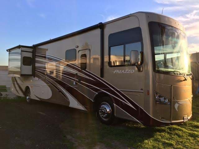 3089 38ft. Palazzo Diesel