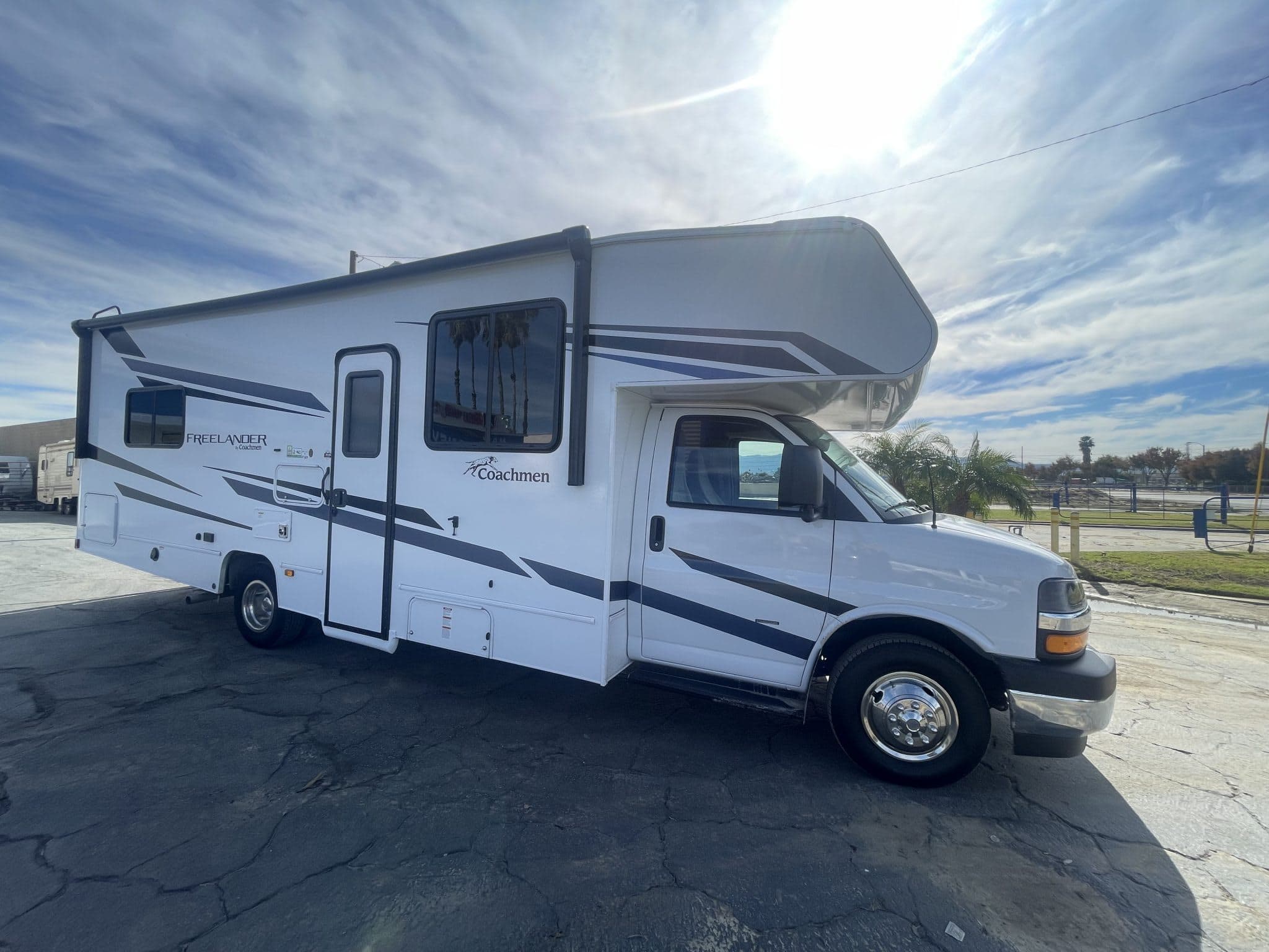 3260 27ft. Freelander “2023”